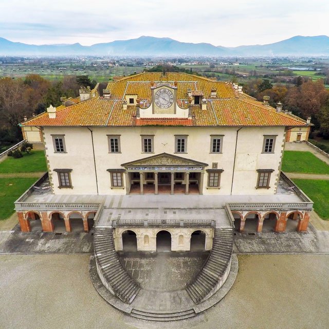 Villa medicea di Poggio a Caiano vista dall'alto