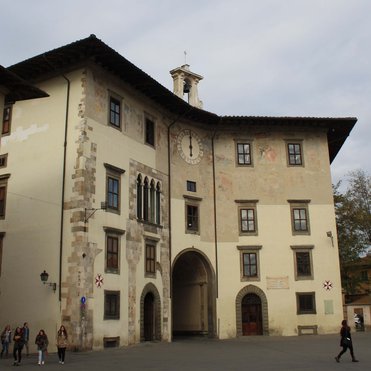 Palazzo dell’Orologio in piazza dei Cavalieri a Pisa