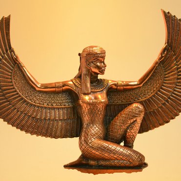 Statuetta di Iside